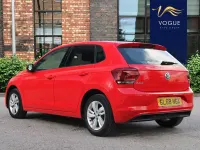 Used VW Polo SE 65 HP (47 kW) 2018 Red Hatchback