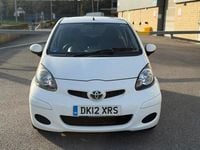 Begagnad Toyota Aygo 2012 Vit Halvkombi