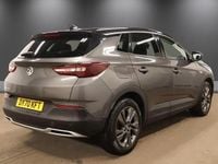 Used Vauxhall Grandland X SRi 130 HP (95 kW) 2020 Grey SUV