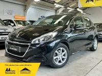 Używany Peugeot 208 Active 2016 Czarny Hatchback