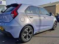 Usado MG MG3 Exclusive 106 CV (77 kW) 2023 Plateado Utilitario
