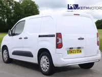 Used Vauxhall Combo Sportive 100 kW (136 HP) 2023 White MPV