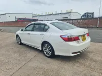 Used Honda Accord Hybrid 214 HP (157 kW) 2013 White Sedan