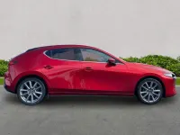 Używany Mazda 3 Inclusive 122 KM (89 kW) 2022 Czerwony Hatchback