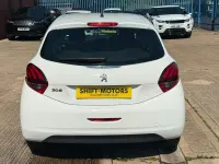 Used Peugeot 208 Active 2017 White Hatchback
