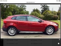 Used Volvo V40 Pro 120 HP (88 kW) 2017 Red Hatchback