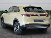 Used Honda HR-V Elegance 131 HP (96 kW) 2023 Beige SUV