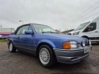 Begagnad Ford Escort Cabriolet 1990 Blå Cab