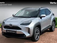 Used Toyota Yaris Hybrid 116 HP (85 kW) 2023 White Estate