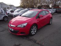 Used Vauxhall Astra Sport 138 HP (101 kW) 2014 Red Hatchback