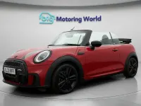 Używany Mini Cooper Cabriolet Sport 136 KM (100 kW) 2022 Czerwony Kabriolet