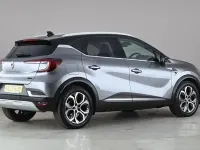Second-hand Renault Captur Techno 143 CP (105 kW) 2023 Gri SUV