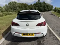 Used Vauxhall Astra GTC Edition 140 HP (102 kW) 2015 White Coupe