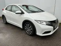 Begagnad Honda Civic ES 120 HK (88 kW) 2013 Vit Halvkombi
