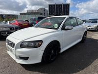 Used Volvo C30 R-Design 109 HP (80 kW) 2009 White Hatchback