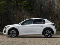 New Peugeot 208 Premium 101 HP (74 kW) 2026 Special metallic  okenite white Hatchback