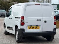Used Vauxhall Combo S 100 HP (73 kW) 2024 White Van