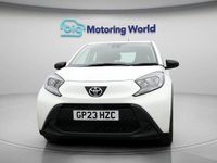 Used Toyota Aygo X PURE 71 HP (52 kW) 2023 White SUV