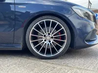 Usado Mercedes A250 Premium 218 HP (160 kW) 2016 Azul Citadino