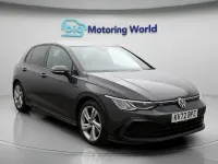 Usado VW Golf VIII R-line 131 HP (96 kW) 2024 Citadino