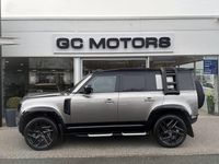 Used Land Rover Defender HSE Dynamic 300 HP (220 kW) 2023 Silver Estate