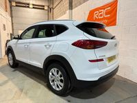 Used Hyundai Tucson SE 2018 White SUV