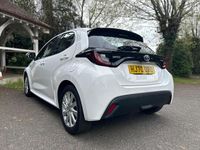 Second-hand Toyota Yaris Hybrid 2020 Alb Hatchback