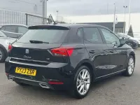 Begagnad Seat Ibiza FR 2023 Svart Halvkombi