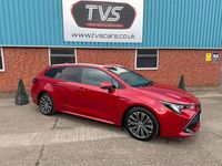 Begagnad Toyota Corolla Design 184 HK (135 kW) 2020 Röd Kombi