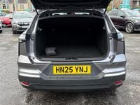 Begagnad Renault Symbioz Techno 145 HK (106 kW) 2025 Grå SUV