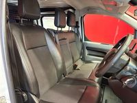 Second-hand Peugeot Expert 2021 Alb Van