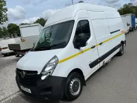 Used Vauxhall Movano Edition 135 HP (99 kW) 2020 White MPV