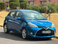 Used Toyota Yaris 2015 Blue Hatchback