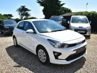 Used Kia Rio 84 HP (61 kW) 2021 White Hatchback