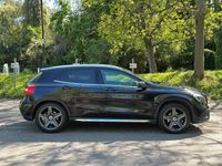 Usado Mercedes GLA200 AMG line 2017 Preto SUV