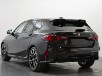 Usado BMW 120 M Sport 168 CV (123 kW) 2026 Negro Utilitario