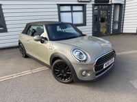 Begagnad Mini Cooper Cabriolet 2018 Grå Cab