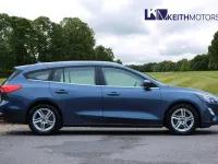 Used Ford Focus Zetec 120 HP (88 kW) 2021 Blue Estate