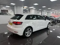 Begagnad Audi A3 Sport 150 HK (110 kW) 2018 Vit Sedan