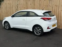 Used Hyundai i20 SE 84 HP (61 kW) 2015 White Coupe