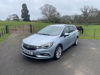 Used Vauxhall Astra Design Edition 125 HP (91 kW) 2019 Silver Estate