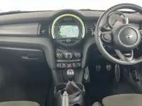 Used Mini Cooper Hatch 134 HP (98 kW) 2019 Blue Hatchback