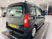 Usado Citroën Berlingo XTR 110 HP (80 kW) 2012 Preto Monovolume