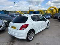 Used Peugeot 207 2012 White Hatchback