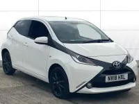 Used Toyota Aygo x-style 69 HP (50 kW) 2018 White Hatchback