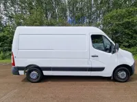 Used Nissan NV400 110 HP (80 kW) 2017 White Van