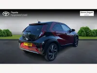 Used Toyota Aygo X 72 HP (52 kW) 2023 Red SUV