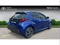 Used Toyota Yaris Hybrid Design 113 HP (83 kW) 2022 Blue Hatchback