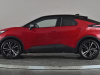 Used Toyota C-HR 140 HP (102 kW) 2024 Red/black SUV