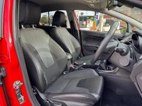 Used Ford Fiesta Titanium X 95 HP (69 kW) 2013 Red Hatchback